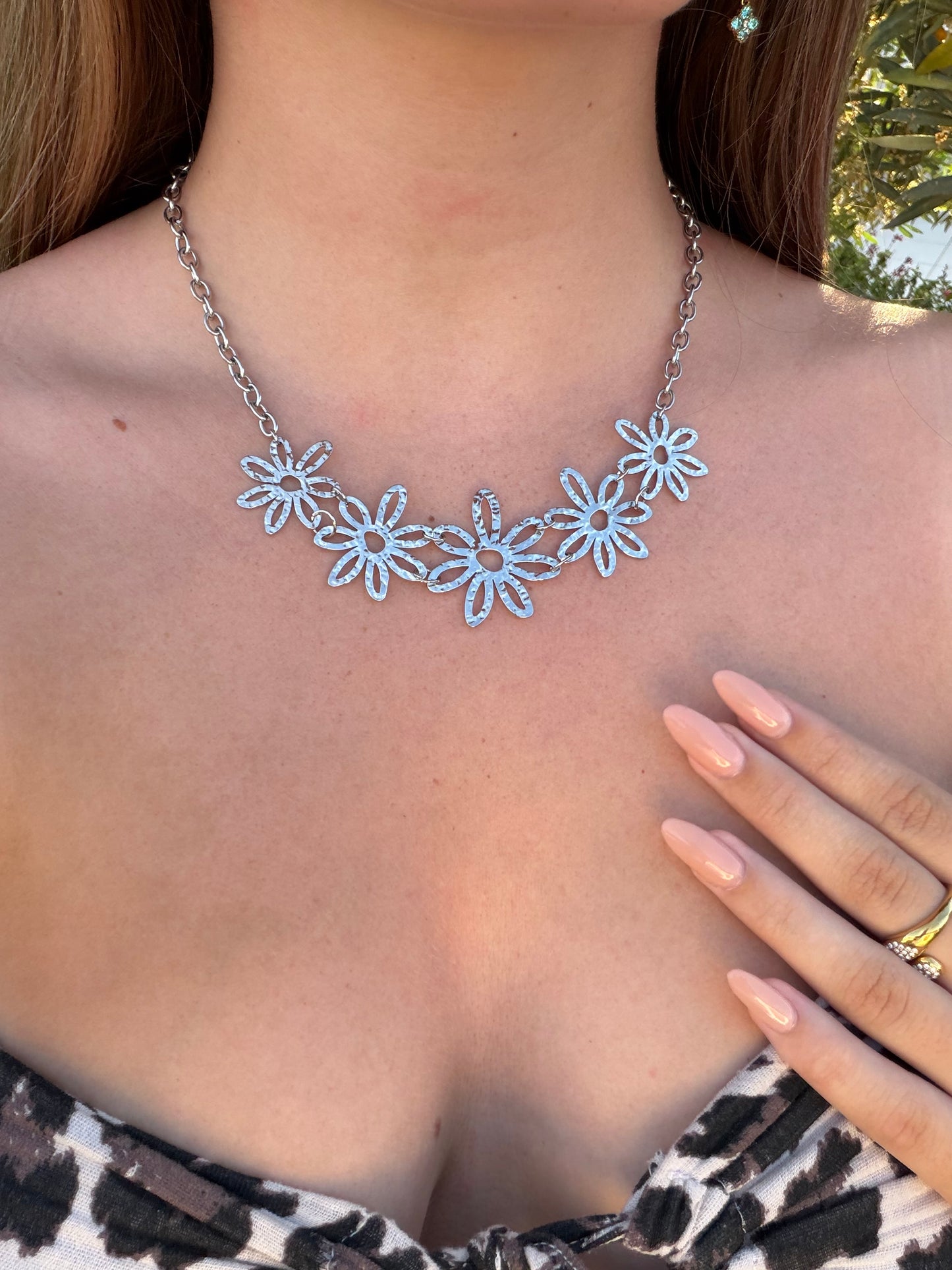 COLLIER LYSE