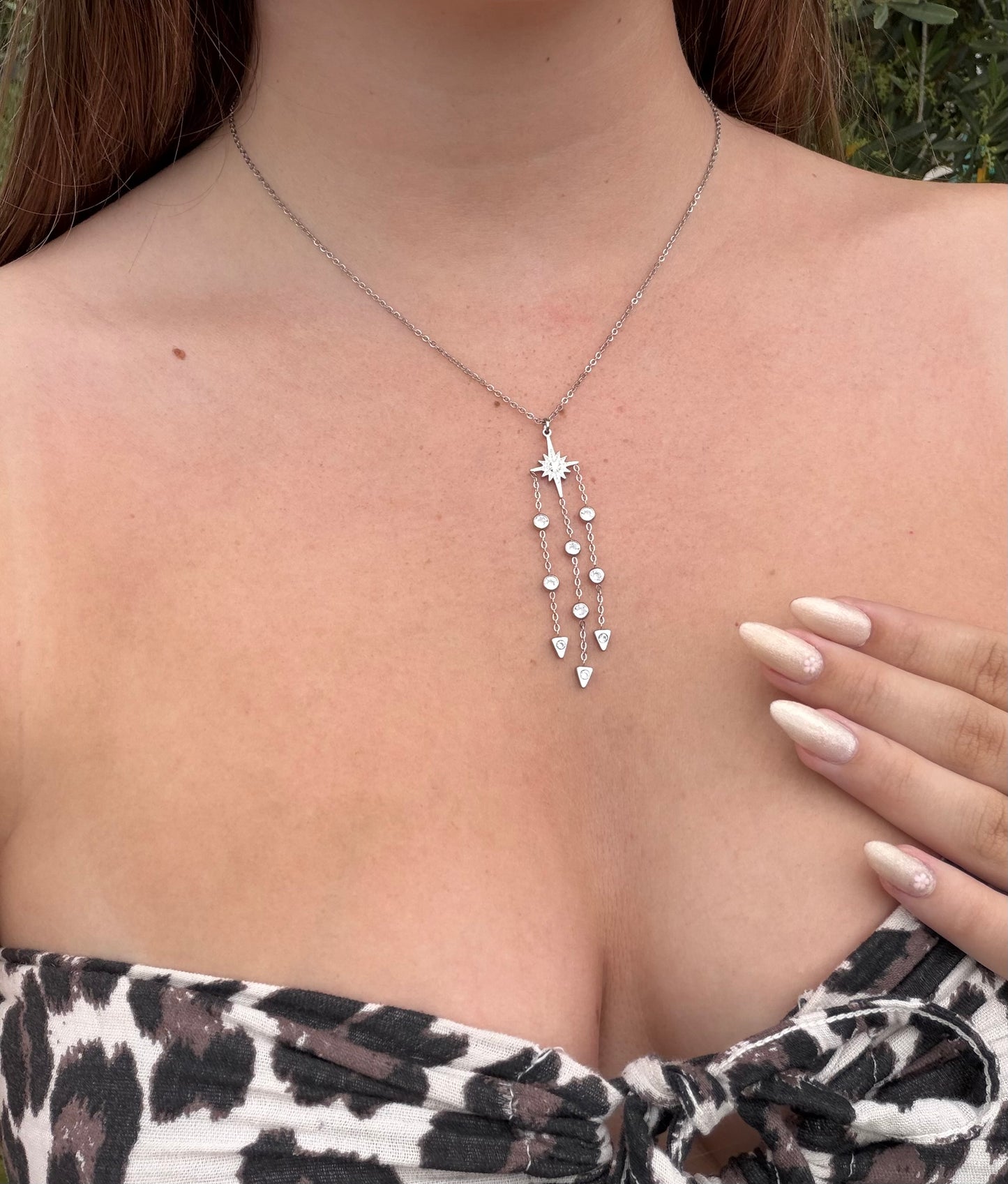 COLLIER OYANA