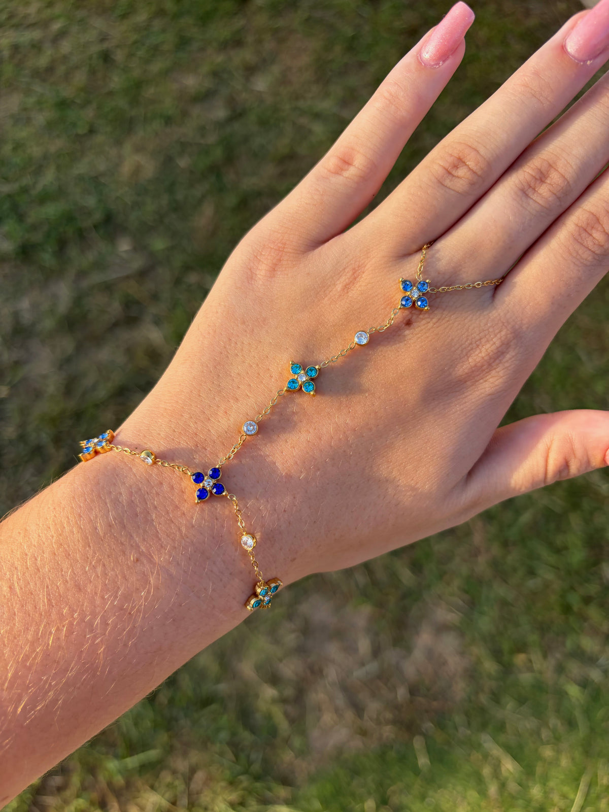 CHAÎNE DE MAIN CRYSTAL BLUE