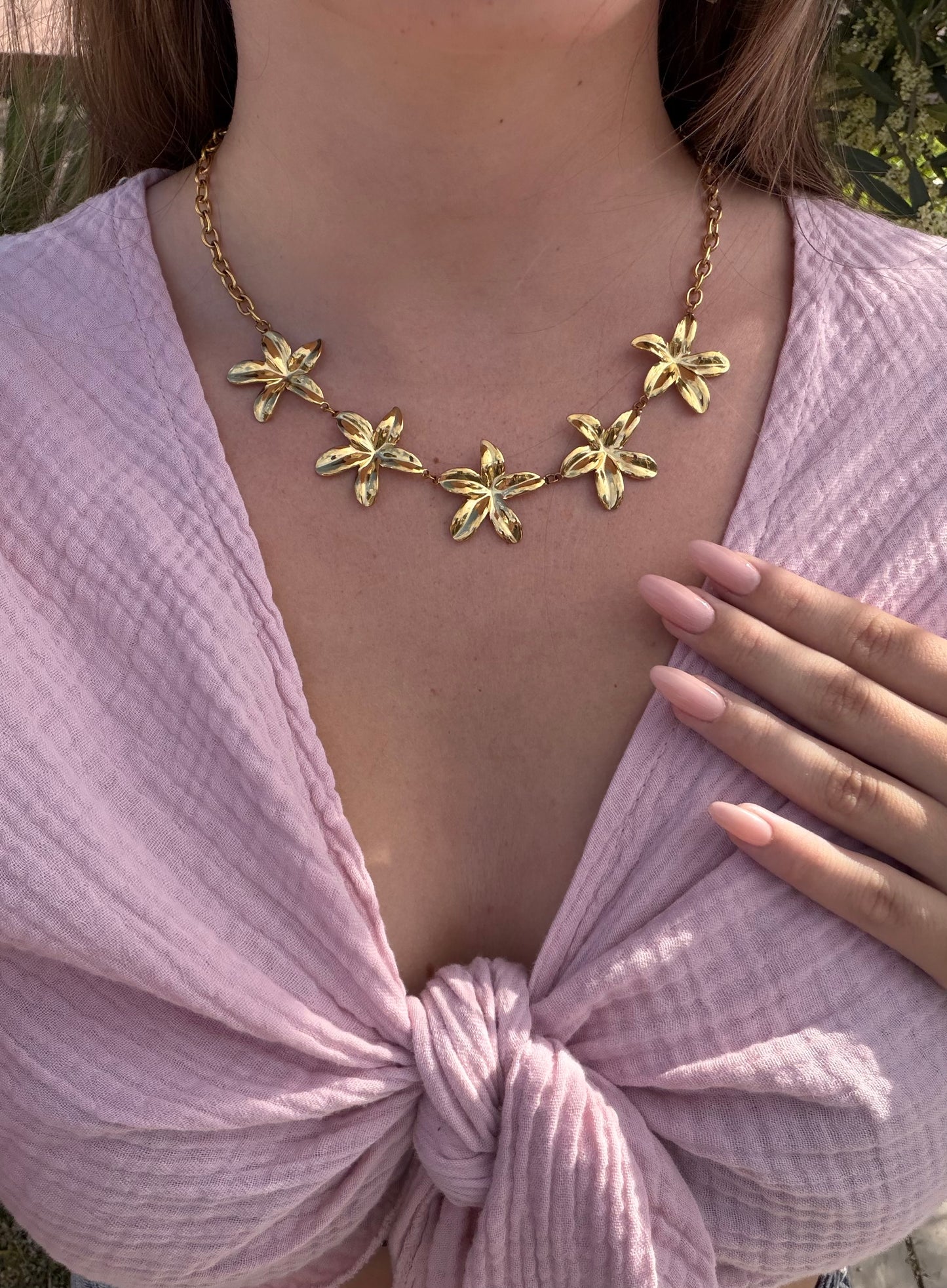 COLLIER ROSIE
