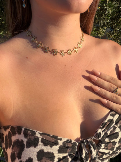 COLLIER SANARY